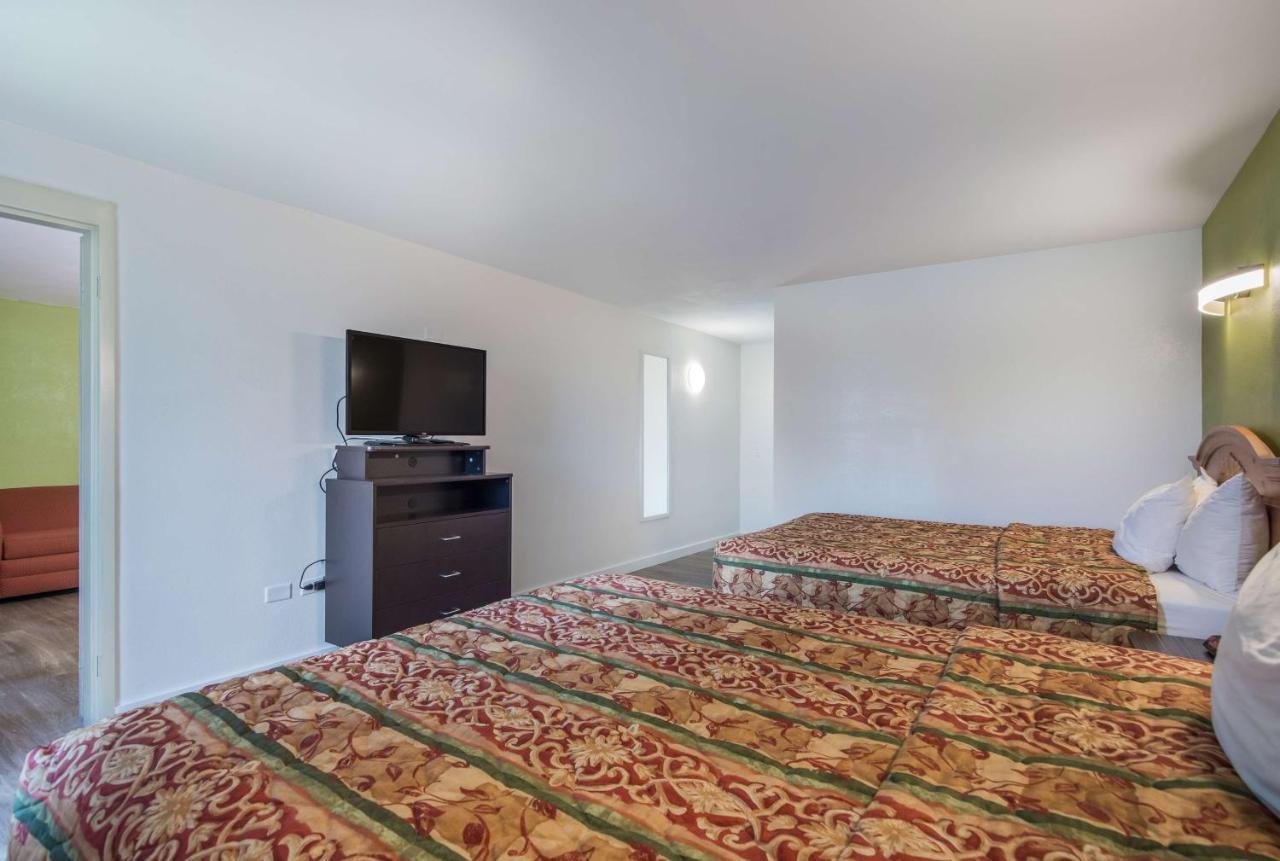 Hotel Oriskany Ngoại thất bức ảnh